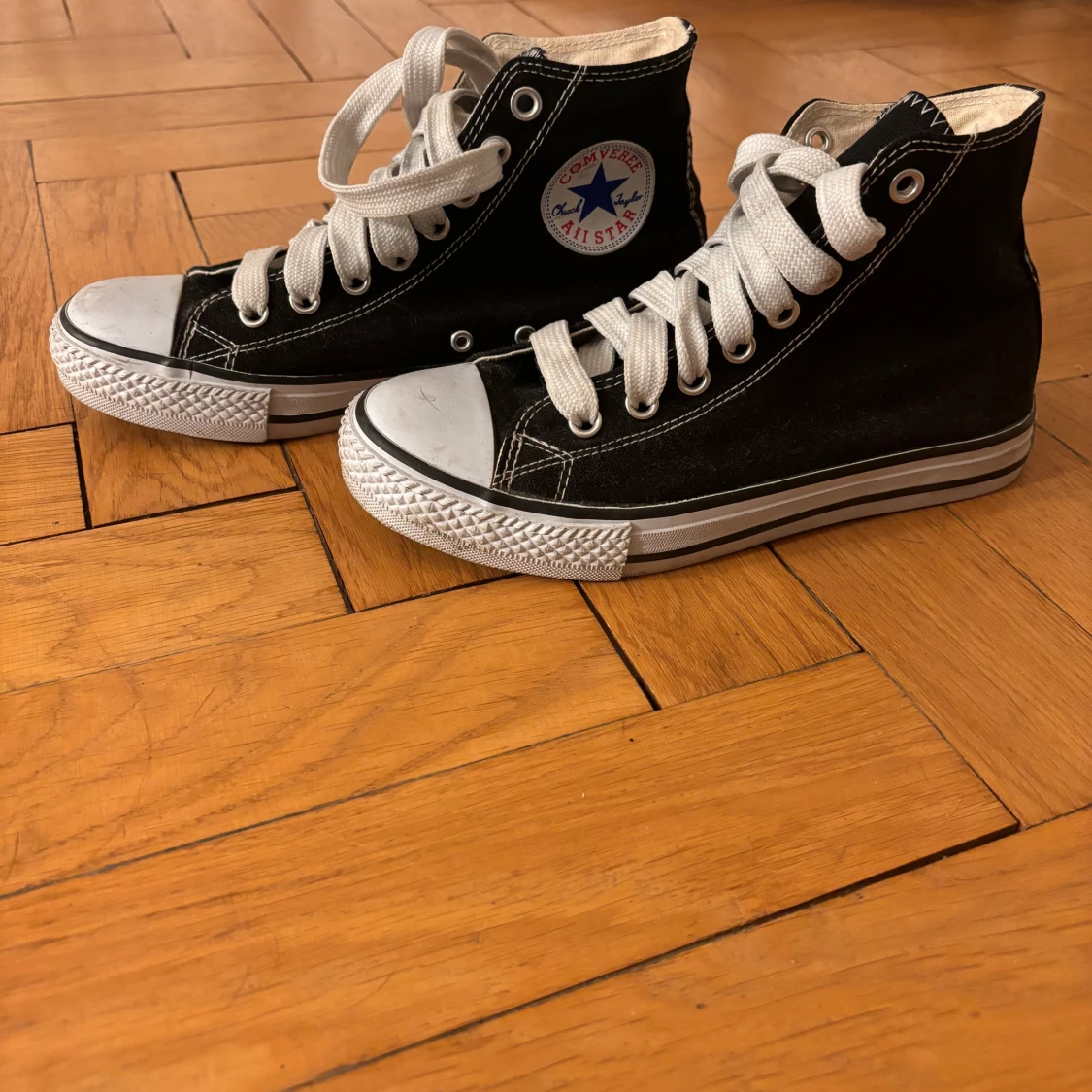 Converse skor