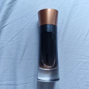 Armani code profumo 40ml - 40ml kvar i 60ml flaskan, nypris runt 1000. 