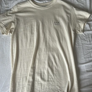 Hov1 tröja - Ser helt ny ut