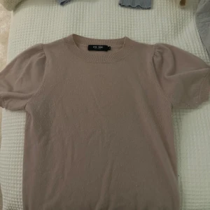 Lisa yang t shirt - Topp från Lisa yang!!!❣️så fin och skön kashmir, ljusrosa färg!