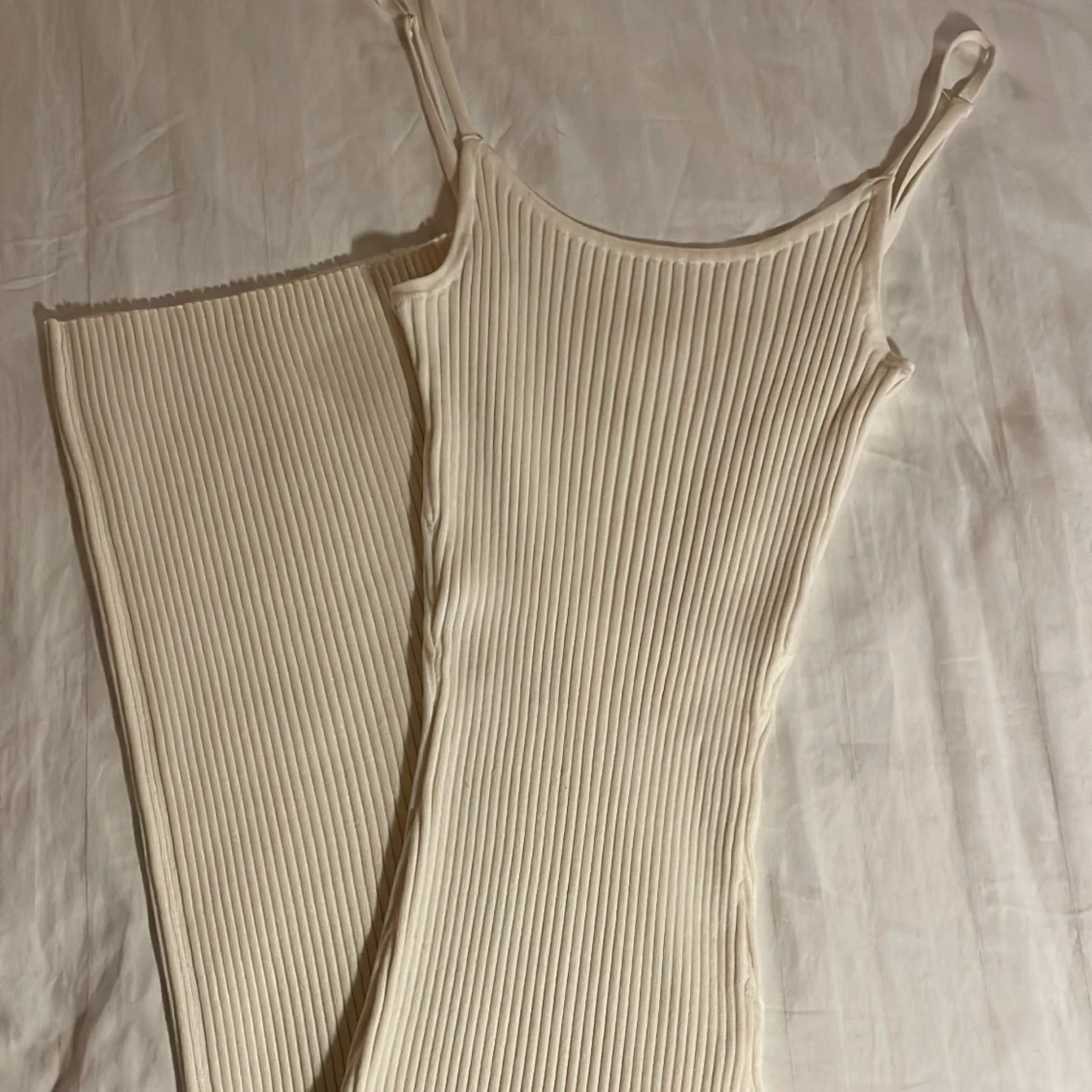 Ribbad långklänning