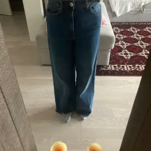 Mom jeans fårn H&M