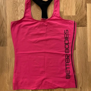 Träningslinne - Fint träningslinne från Better Bodies storlek S. Fint skick.