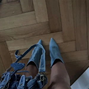 Jeansklackar  - Ascoola klackar som tyvärr är för stora för mig 🥹köpta på plick, varken använda av mig eller förra ägaren  (lånade bilder) 