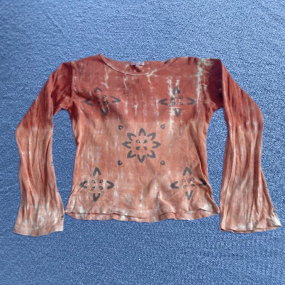 Vintage bellsleeved tröja av skönaste bomullstyget✨. Tröjor & Koftor.