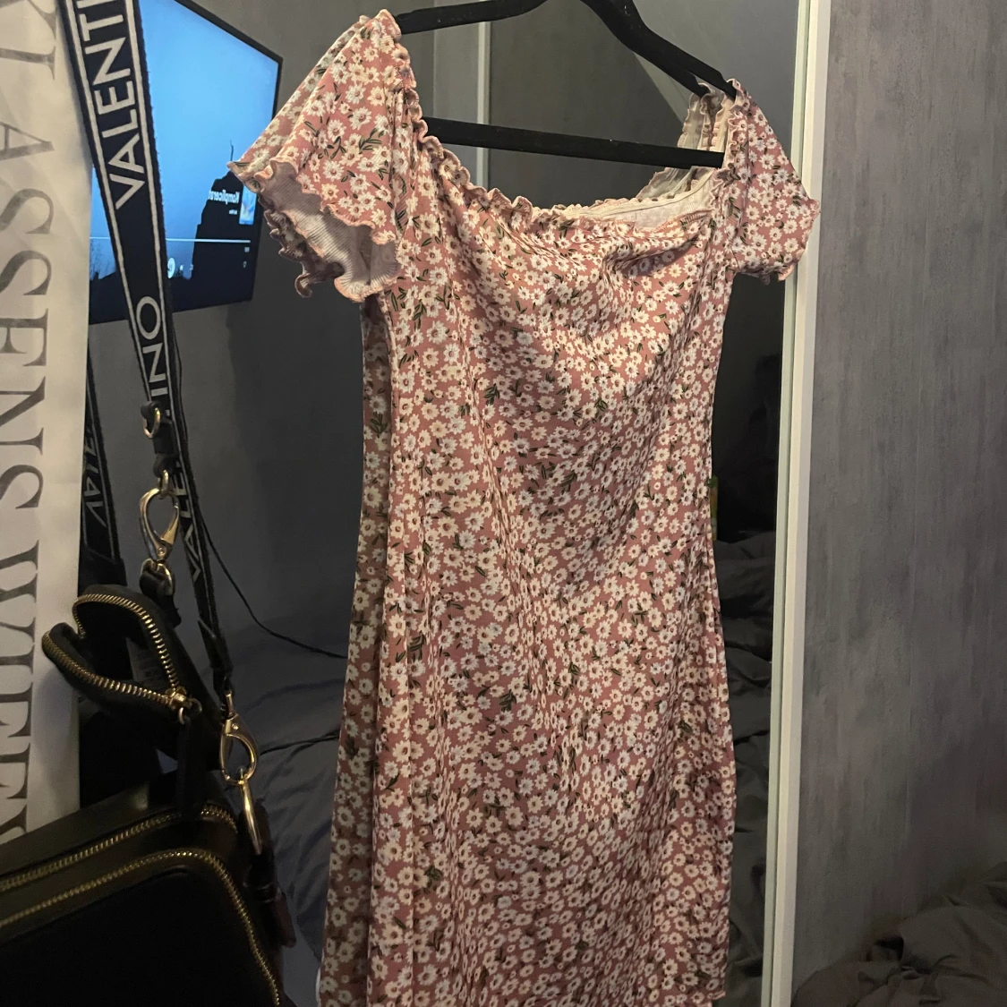 Blommig klänning  - 90