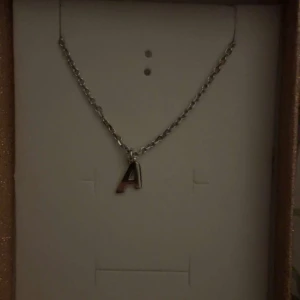 925 halsband,aldrig använt 💓 - .