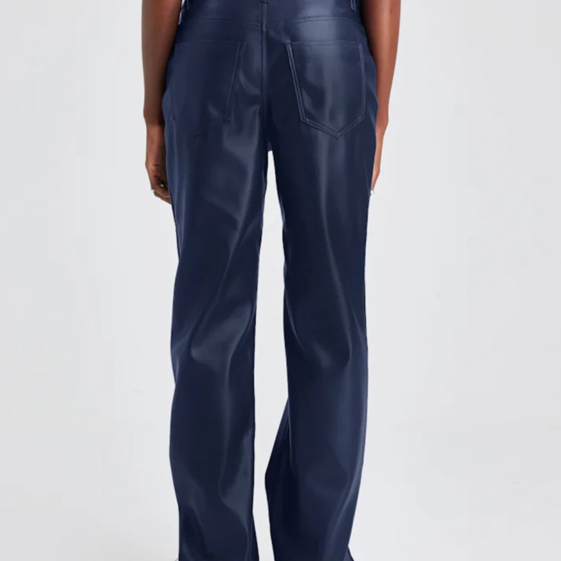 Lådmidjade skinnbyxor  - 1