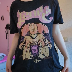 ghost tröja - ghost merch. strl m. 