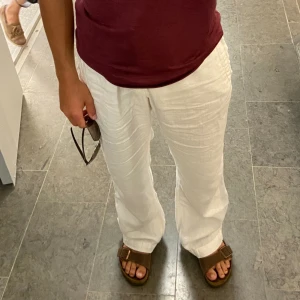 Vita linnebyxor - Vita linne byxor  Storlek M 