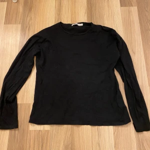 Tröja - Knappt använd