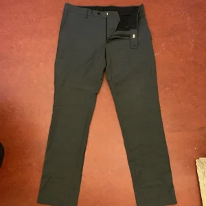 Dressman Kostymbyxor  - Skriv till mig för mer information!