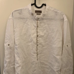 Zara / Men Skjorta  - Skriv till mig för mer information!