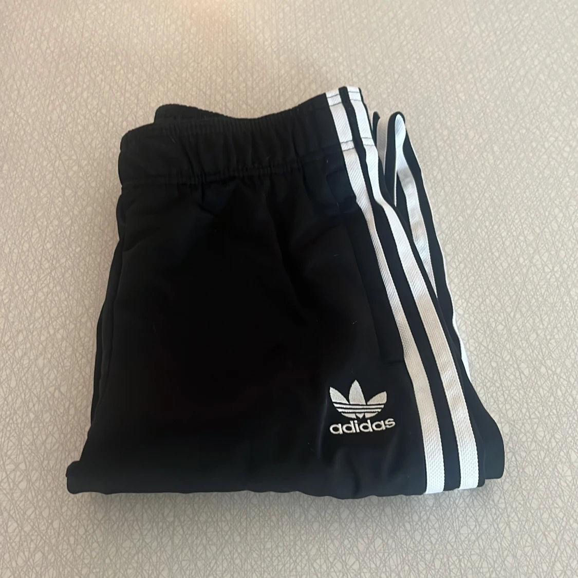Adidas byxor