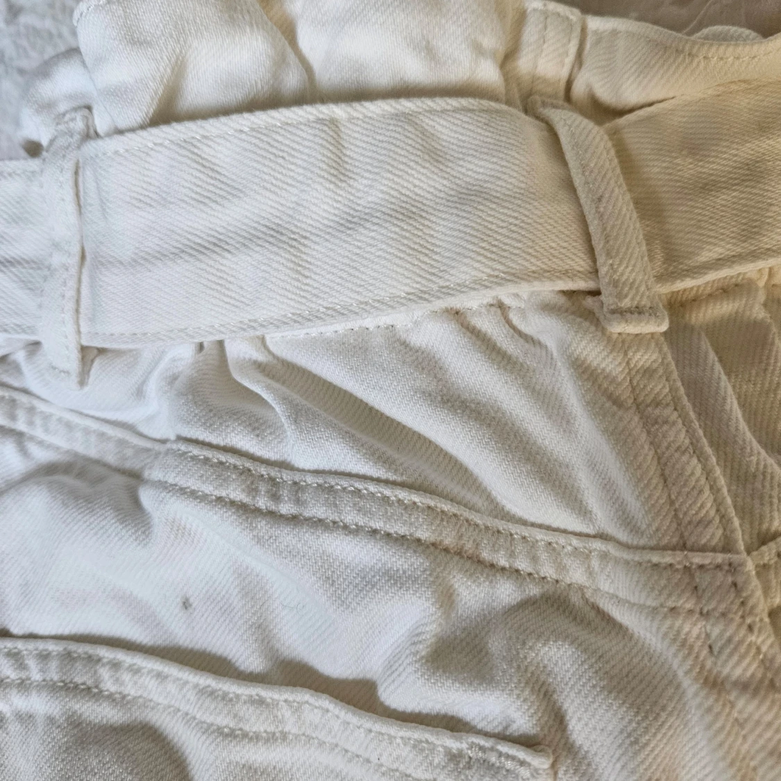 Högmidjade jeansshorts nytt - 93