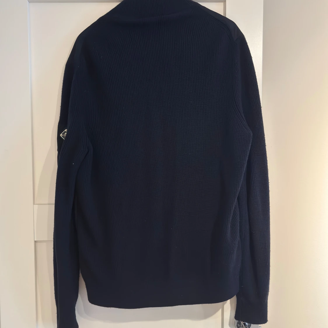 Säljer en perfekt vår och höst cardigan från JL - 91