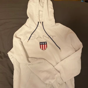 Gant tröjor  - 1 för 200 alla 3 för 600