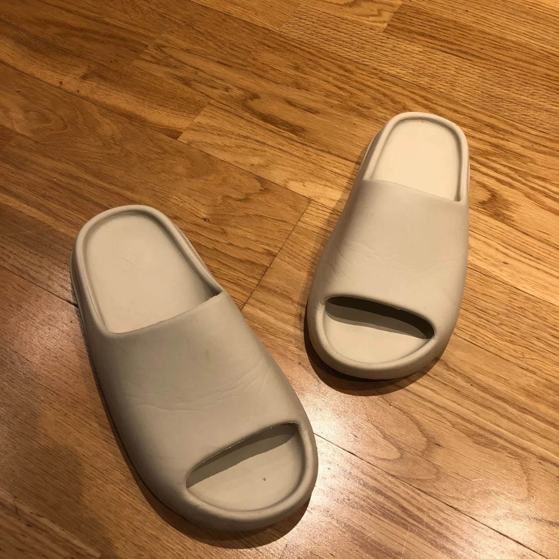 Yeezy Slides