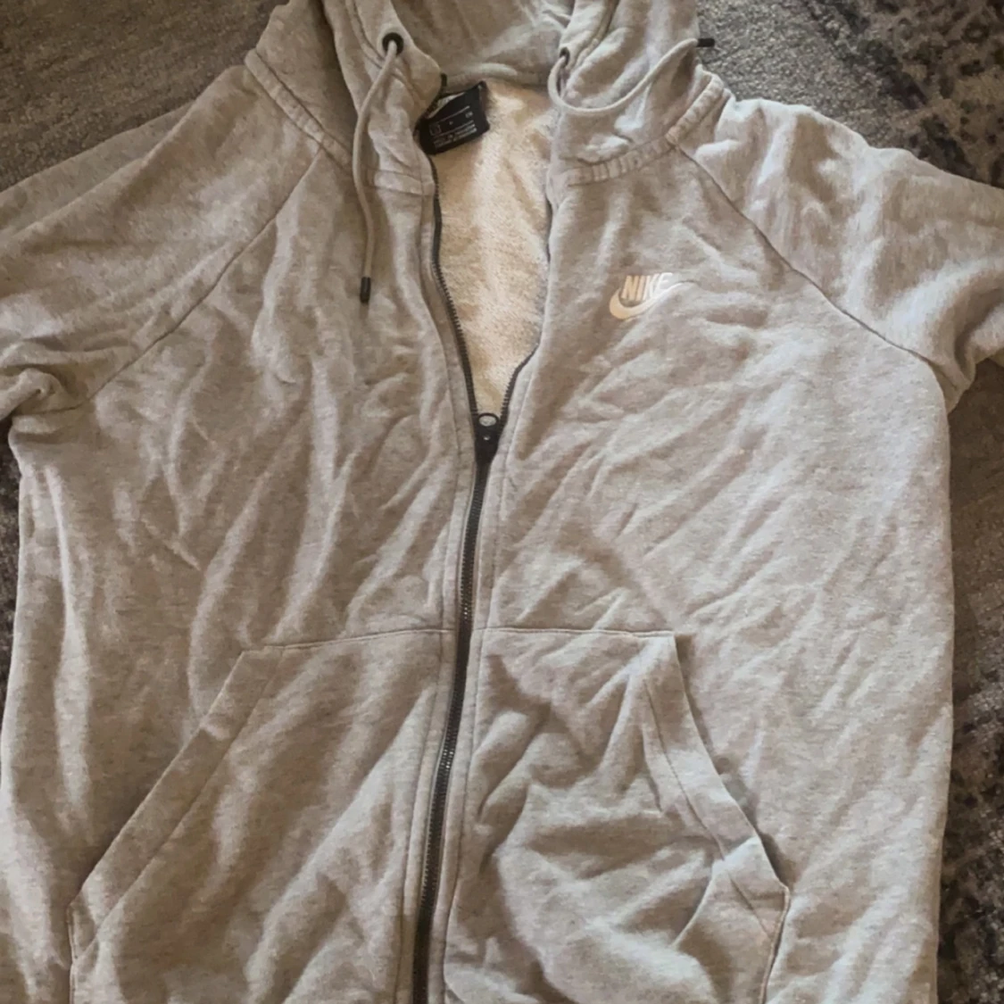 Grå Nike kofta - 90