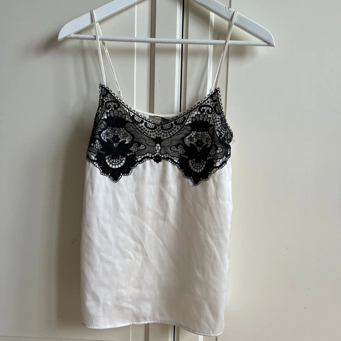 Spetslinne från HM stl: xs 