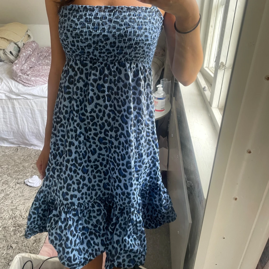 Blå leopard klänning