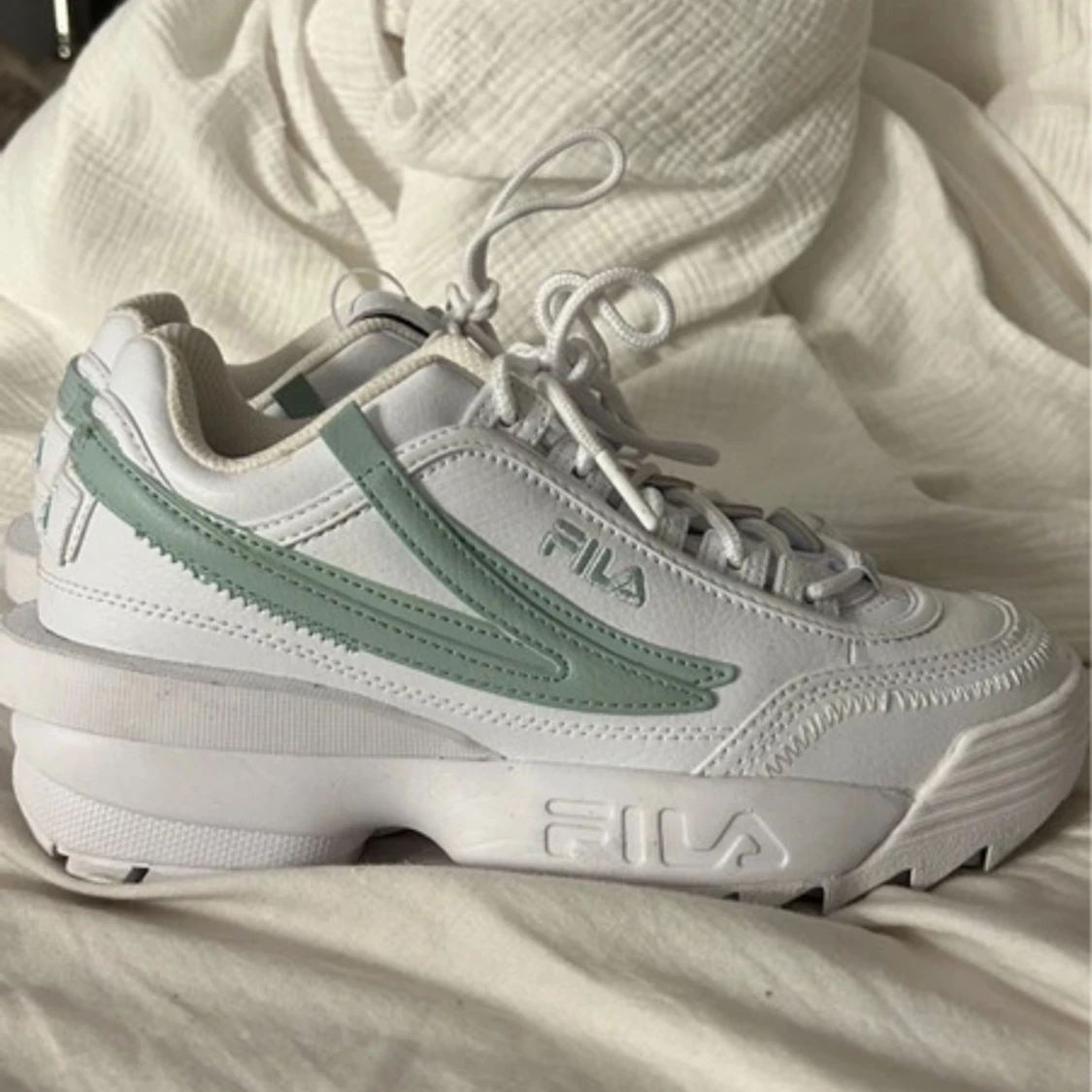 Fila stor  - 46