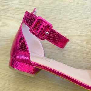 Sandaler  - Snygga rosa sandaler 