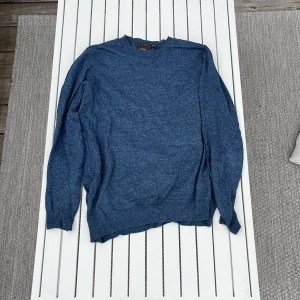  Kashmir tröja från Oskar Jakobsson -  Säljer nu min Kashmir tröja från Oskar Jacobson så den inte används 