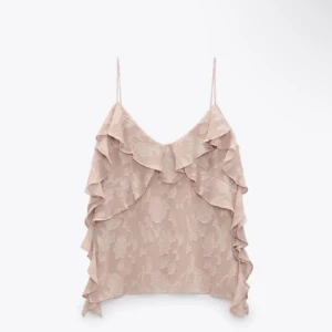 Fint linne med volanger - Jättefint linne med snygga detaljer ifrån zara, använd 1 gång💕💕 kom privat för fler bilder 