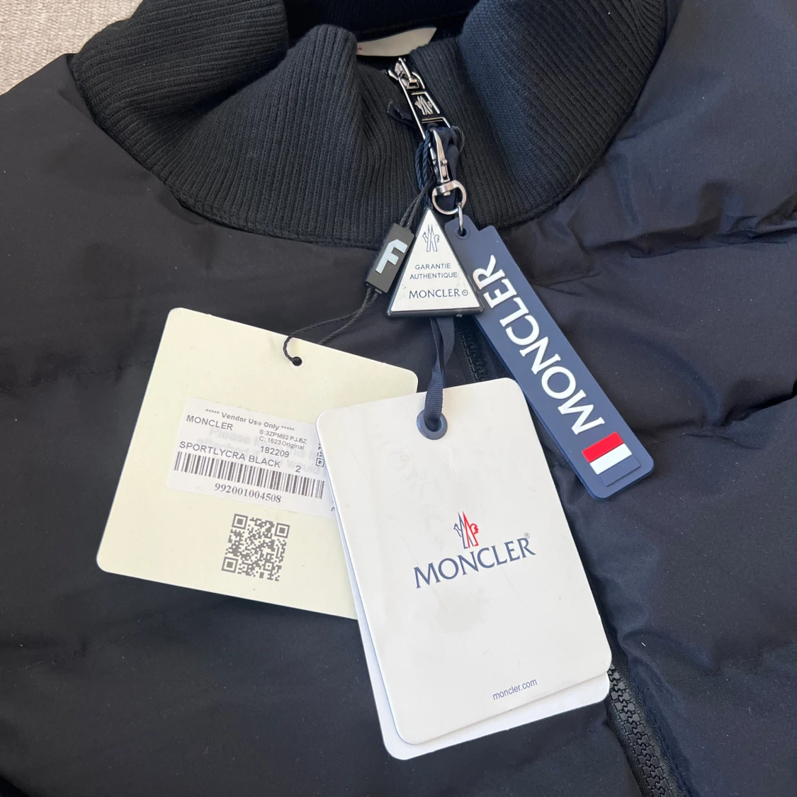 Moncler Cardigan - 91