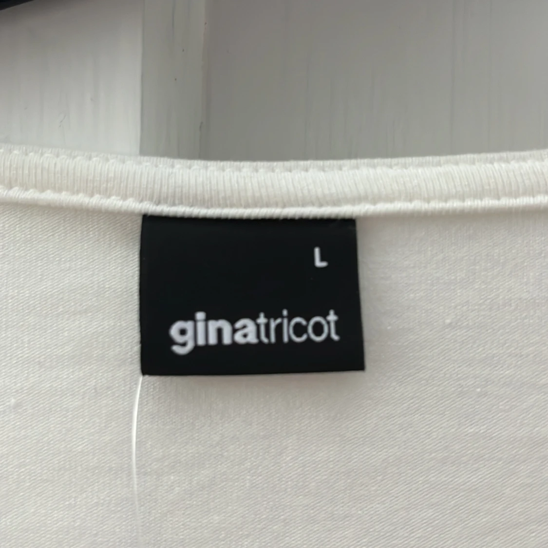 V-ringad tröja  - 90