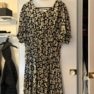 Klänningar - Storlekarna passar från s-L/xl