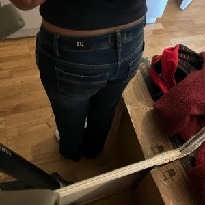 Ltb jeans  - Säljer dessa lågmidjade JENAS !! 