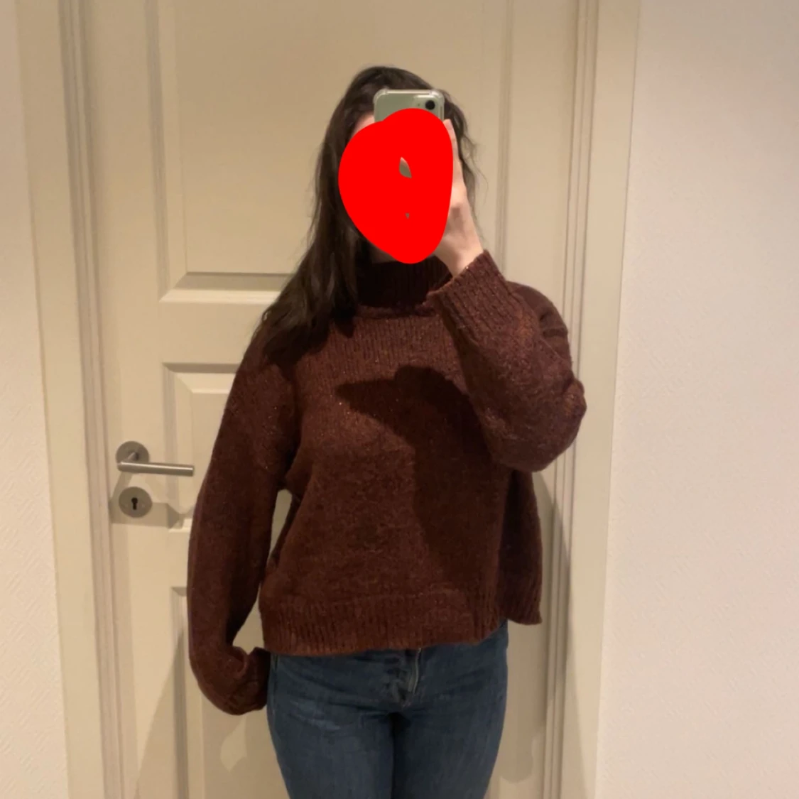 Glittrig stickad tröja