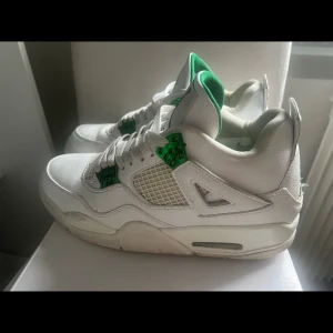 Jordan 4 - Storlek 41 Pris 1400kr Finns i Husqvarna  