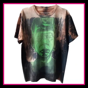 Cool tisha!🩷 - Jag säljer denna coola tisha! Superfint skick då den är oanvänd! Skriv gärna vid frågor eller fler bilder!💗