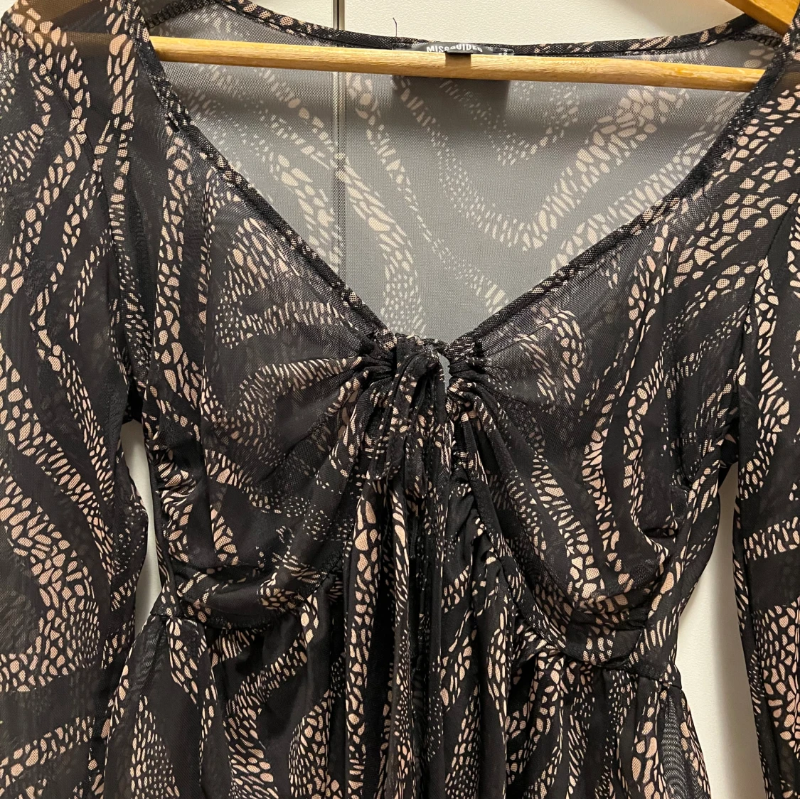 Knytblus från missguided - 90