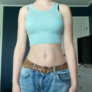 Turkos topp - Turkos topp köpt från lager 157, använd ett par gånger💗💗
