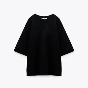 Kortärmad sweatshirt zara - Säljer den snygga och slutsålda zara tröjan!!