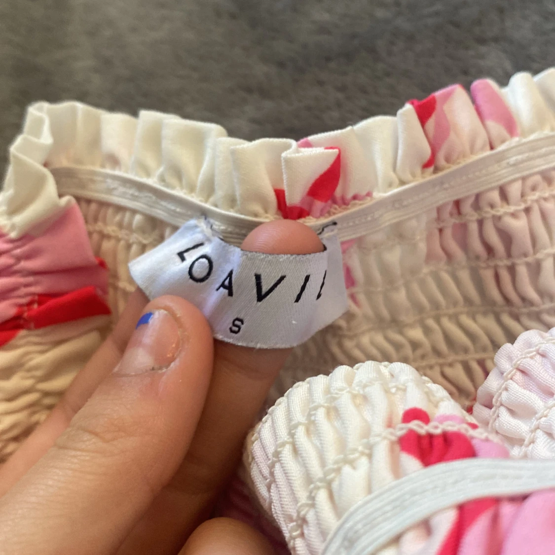 Säljer en violang kjol från loavies i storlek s  - 91