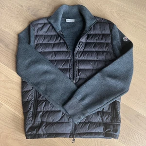 Moncler Cardigan - Cond 9/10, Tags medföljer 