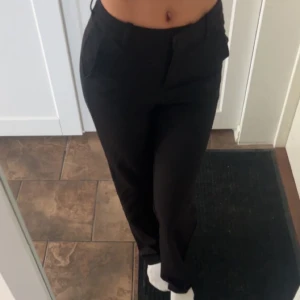 kostymbyxor mid waist - bra skick, knappt använda! köpta för 499