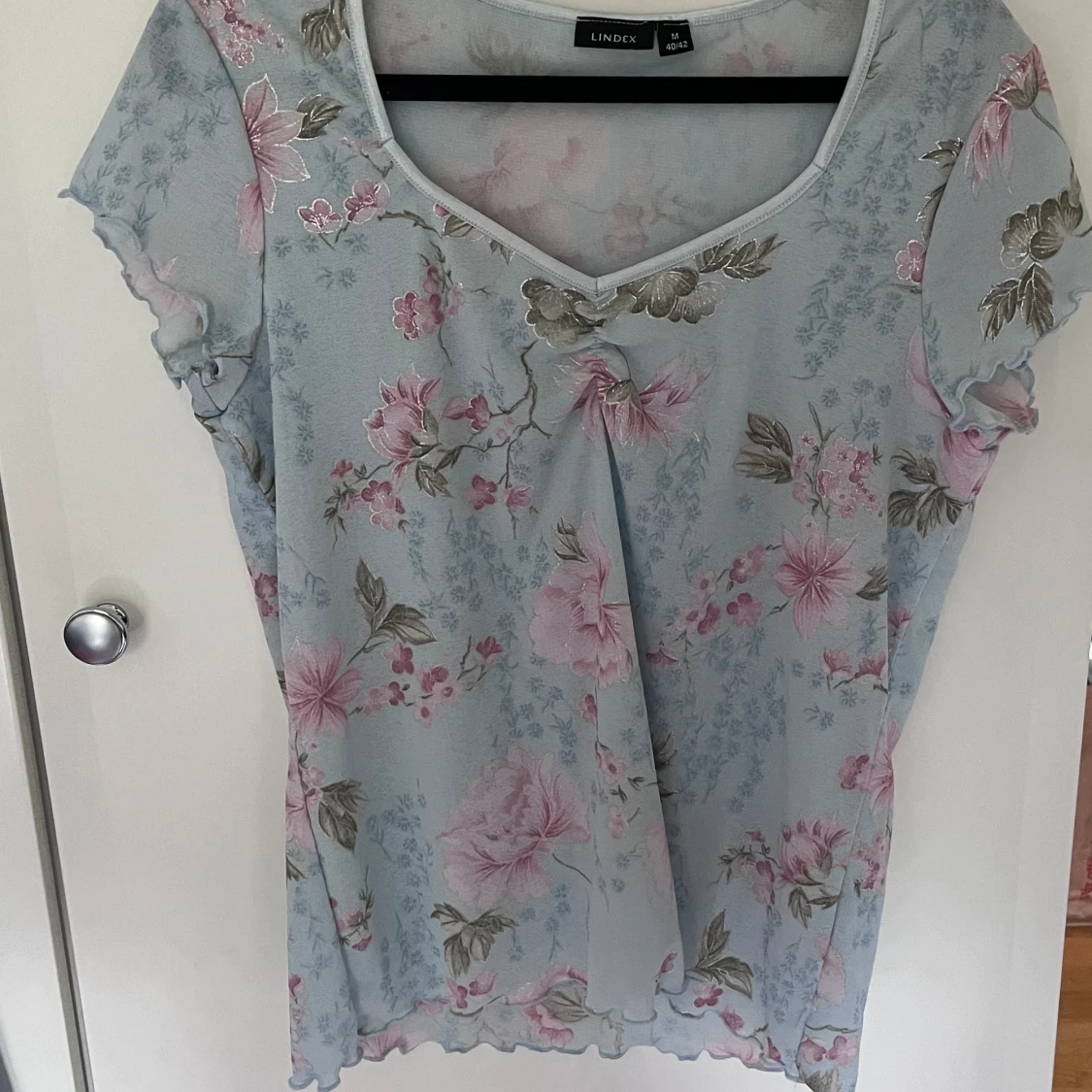 Söt sommar topp i strl M 🌸🫧