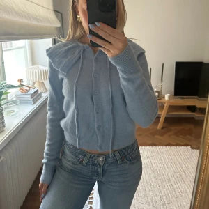 Blå kofta ifrån other stories - Såå fin blå kofta ifrån order stories som tyvärr inte kommit till användning💕