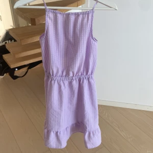 En fin sommar klänning  - En fin sommar klänning du kan ha i sommar💕 