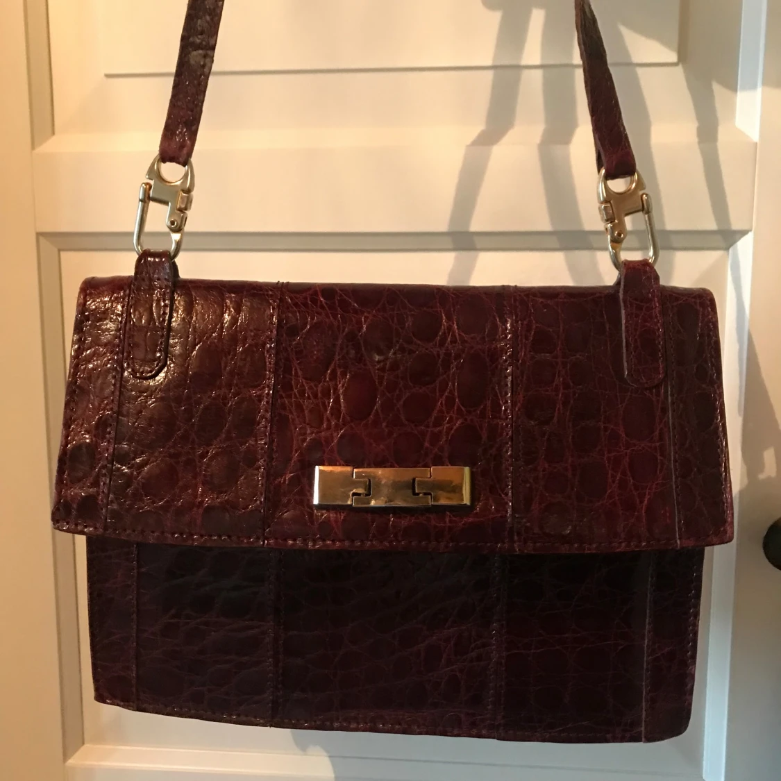 Wine red handbag  - 92