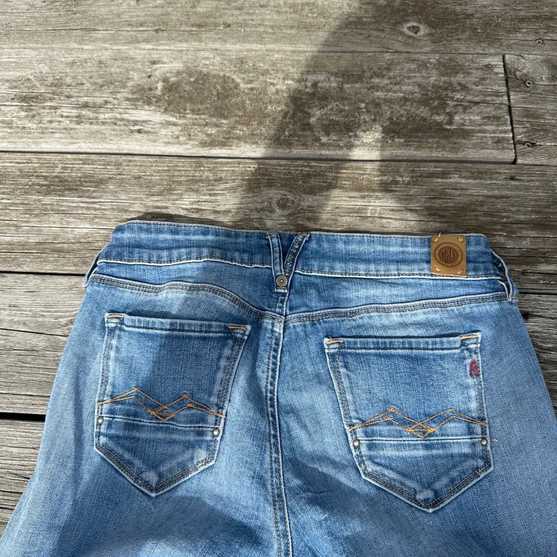 Låga jeans utsvängda /raka  - 90