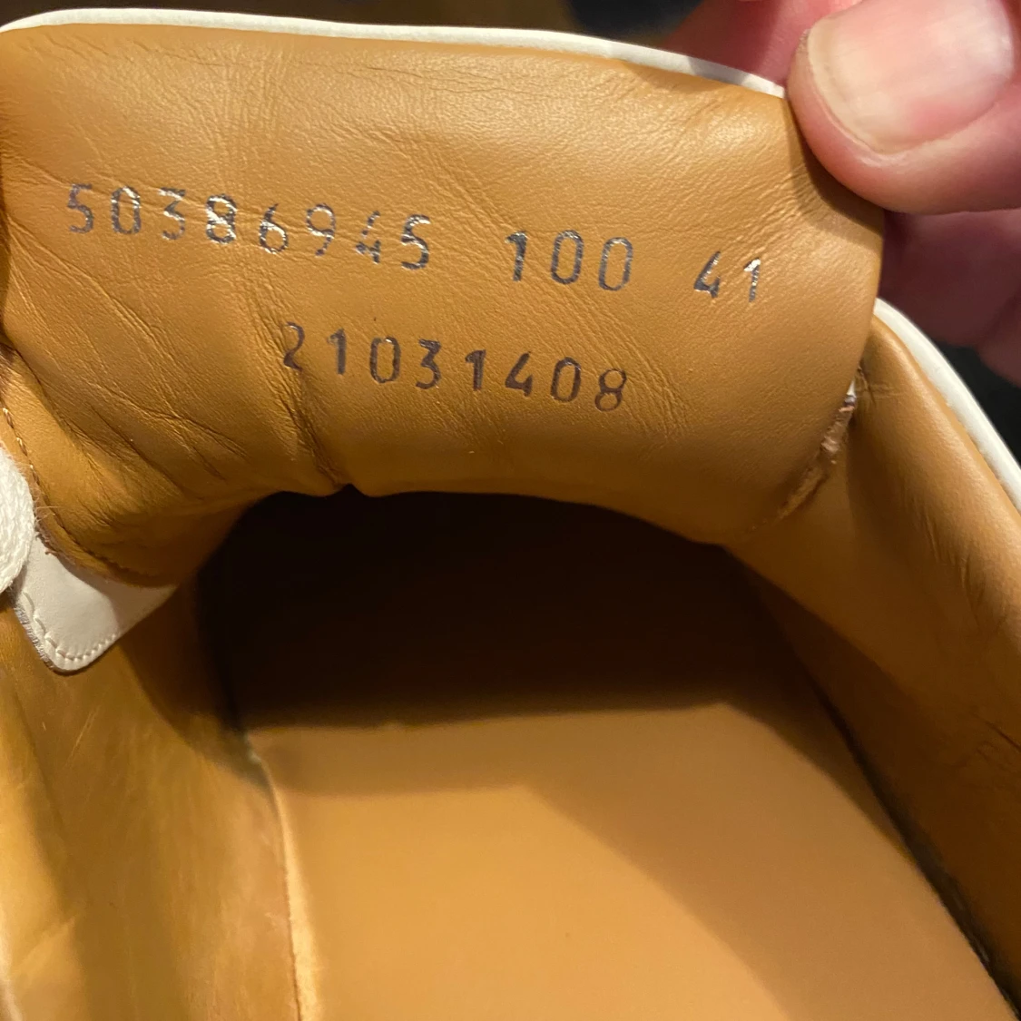 Vita sneakers från Hugo Boss - 93