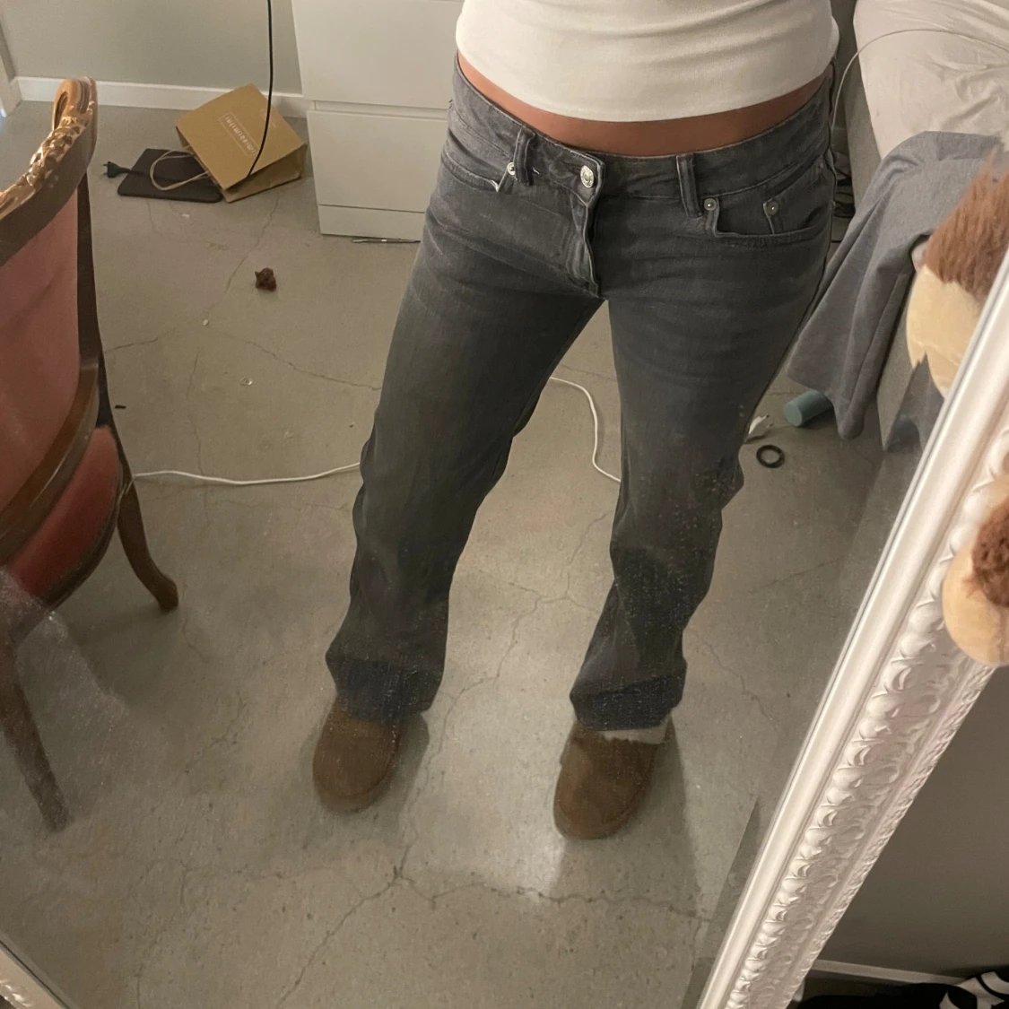 Grå jeansbyxor - 91