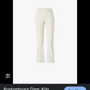 Vita kostymbyxor  - Jätte bra skick använda tre gånger.